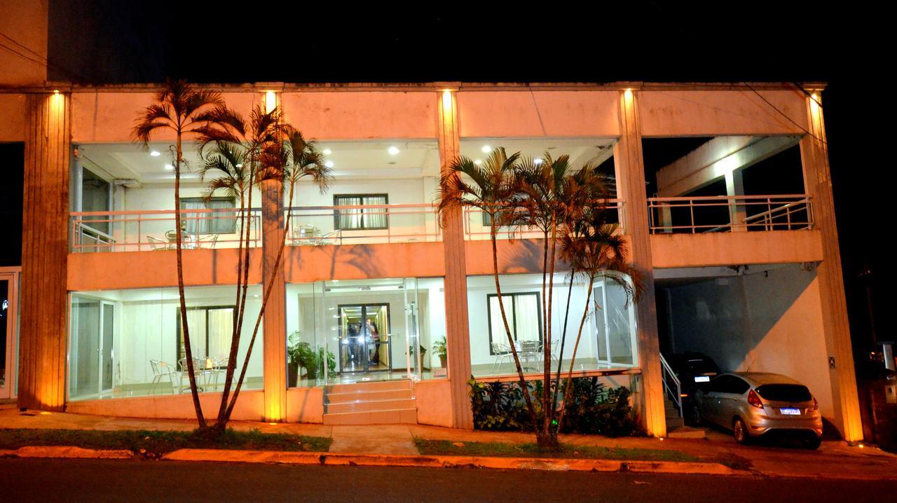 Hosteria Casa Blanca Iguazu Puerto Iguazu Exterior photo